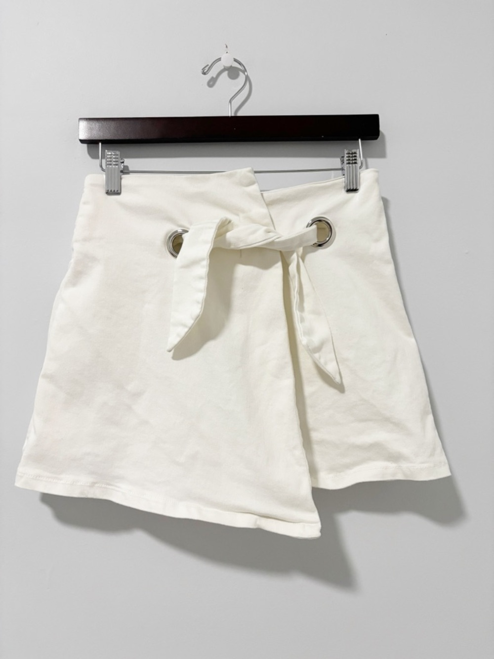 Altar'd State White Envelope Skort Womens Size Large White Preppy Casual Classic